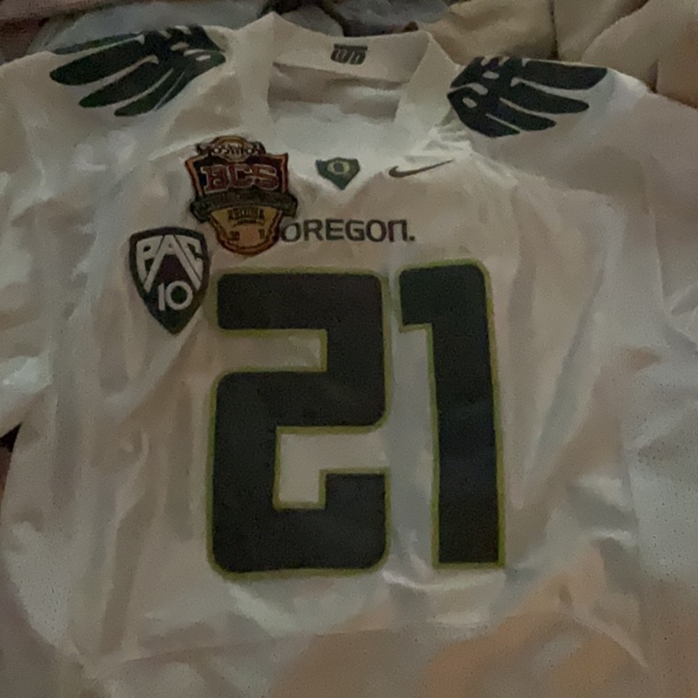 Vtg Nike Men's White and Black Oregon Jersey
